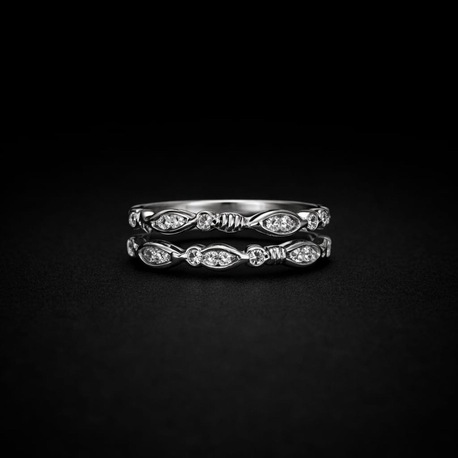 Desenli Minimal Kadın Yüzük