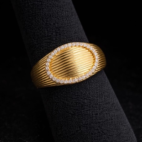 Klasik Oval Plaka Gold Yüzük