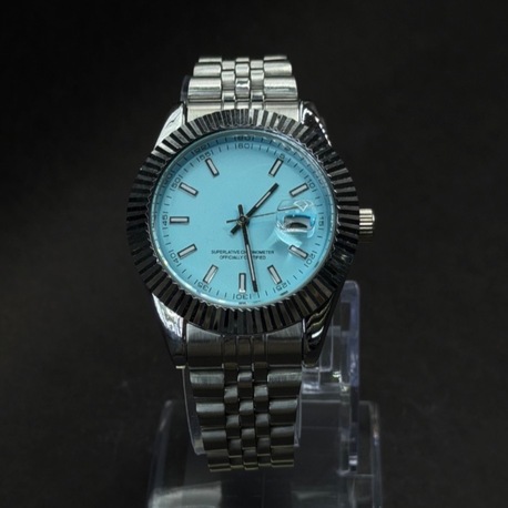 Çelik Kordonlu Açık Mavi Kadranlı Analog Kol Saati