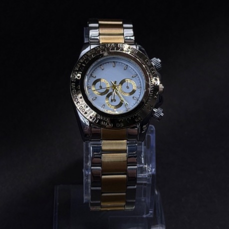 Altın ve Gümüş Detaylı Kadın Saat Modeli