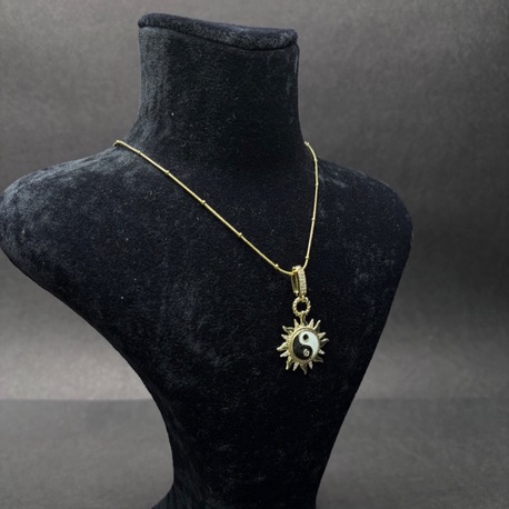 Yin Yang Sembollü Güneş Tasarım Kolye