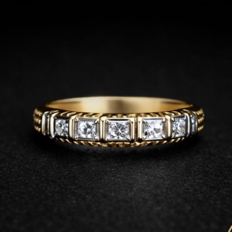 Gold Kare Taş Detaylı Kadın Yüzük