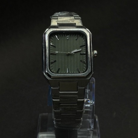 Klasik ve Modern Detaylı Metal Kordon Erkek Saati