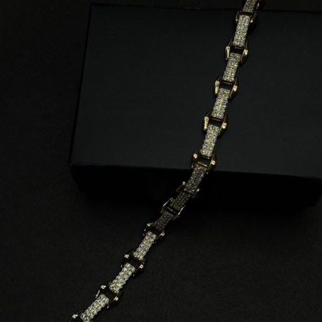 Gold Kaplama Taşlı Lüks Çelik Bileklik