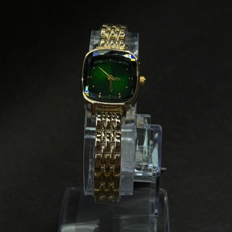 Show Time Gold Renk Çelikl Kordon Yeşil Kadranlı Kadın Kol Saati