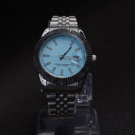 Yuvarlak Kasa Metal Kordon Analog Kol Saati