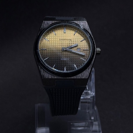 Gold Dokulu Kadranlı Siyah Silikon Kordon Erkek Saati