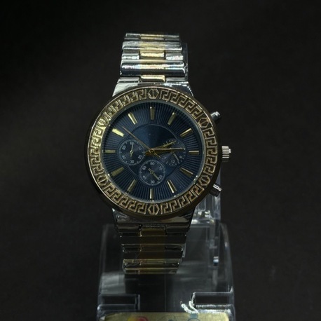 Lacivert Kadranlı Gold Çerçeveli Metal Saat