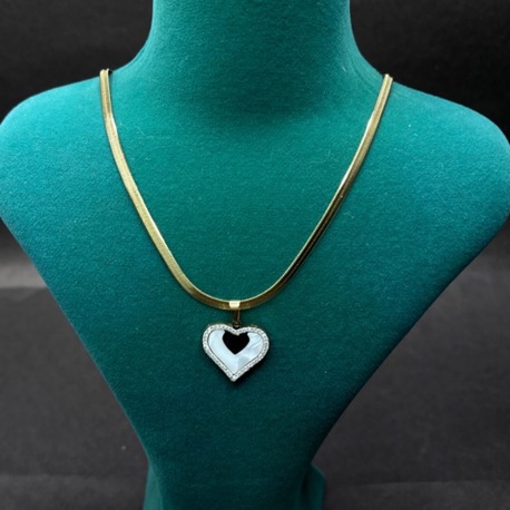 Gold Taşlı Kalp Kolye
