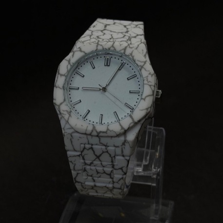 Mermer Desenli Beyaz Analog Kol Saati