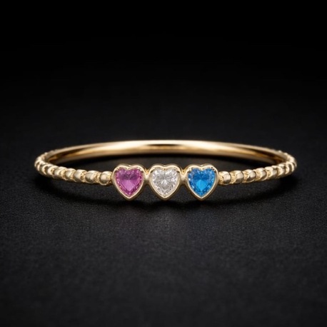 Üçlü Kalp Taşlı Altın Renk Yüzük