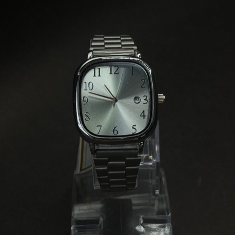 Minimal Göstergeli Gümüş Renk Kol Saati