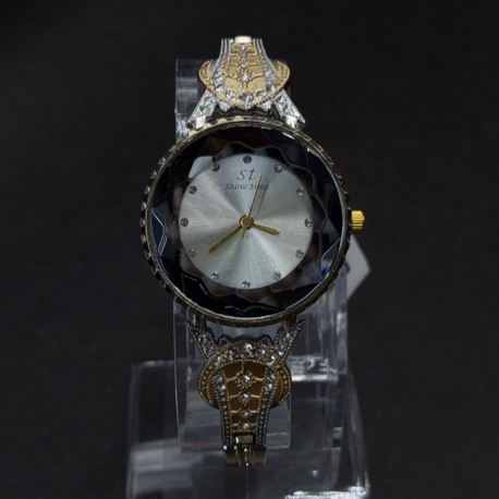 Özel Tasarım Işıltılı Kasa Kadın Bilezik Saat