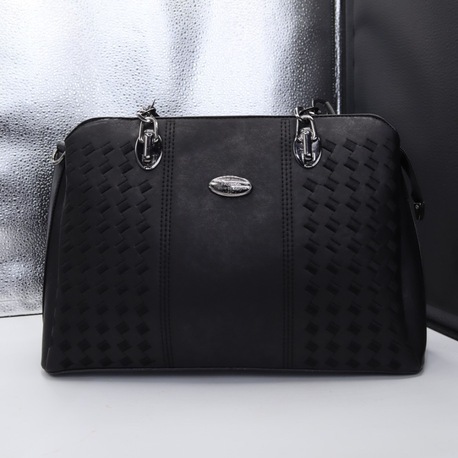 Düz ve Dokulu Yüzey Kombinli Siyah Çanta