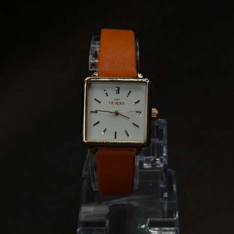 Turuncu Deri Kordonlu Kare Kasa Kadın Kol Saati