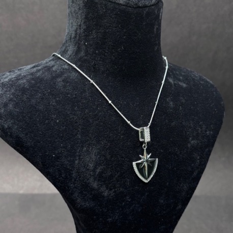 Silver Yıldız Kalkan Figürlü Kolye